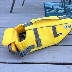 Outward Hound Yellow Dog Life Jacket